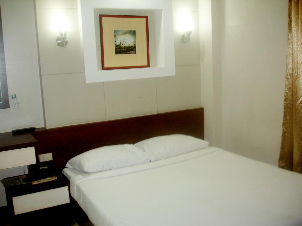 فندق Roxas Midtown الغرفة الصورة