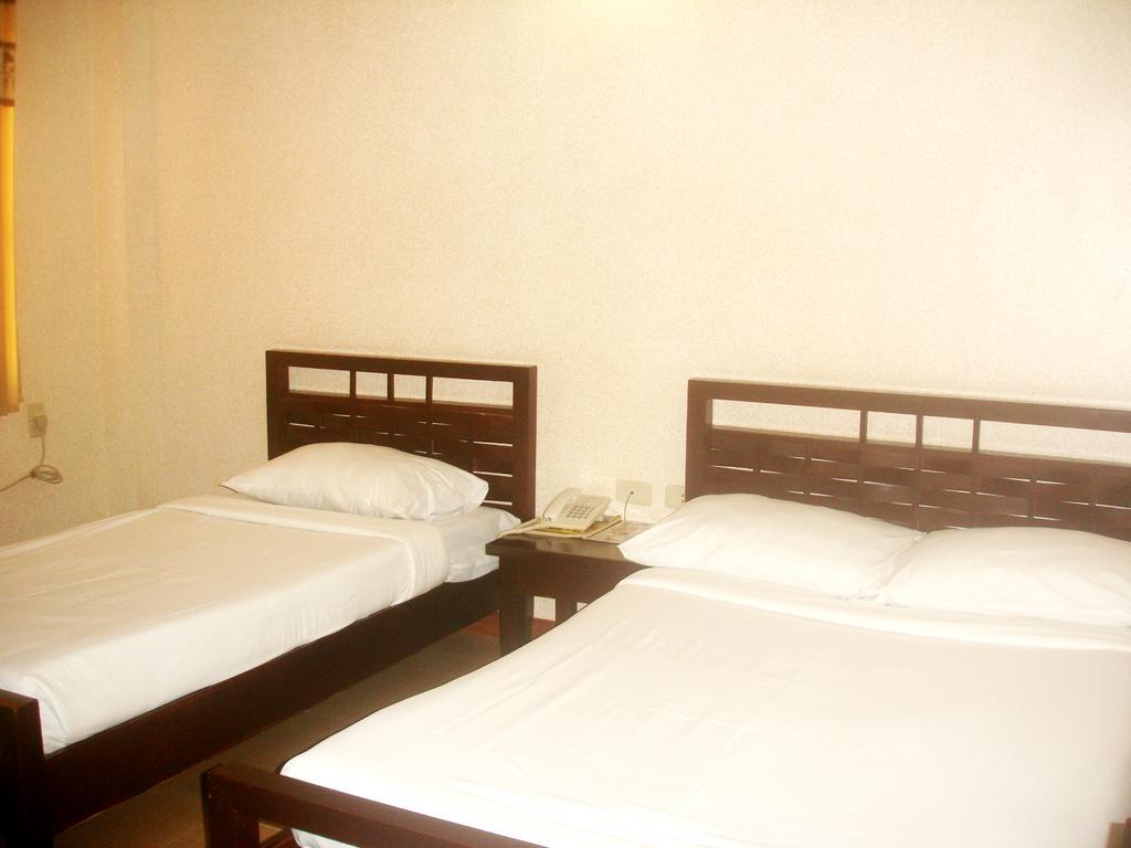 فندق Roxas Midtown الغرفة الصورة